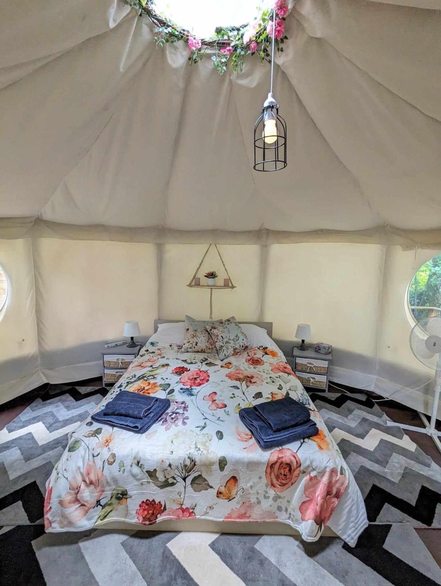 Luxury Glamping @Moulin Des Forges Hotel Moutier-Malcard Kültér fotó